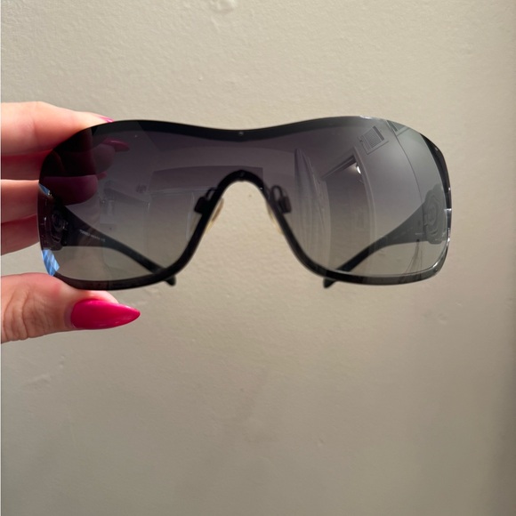 Chanel Camellia Shield Sunglasses 100% Authentic - Picture 9 of 12